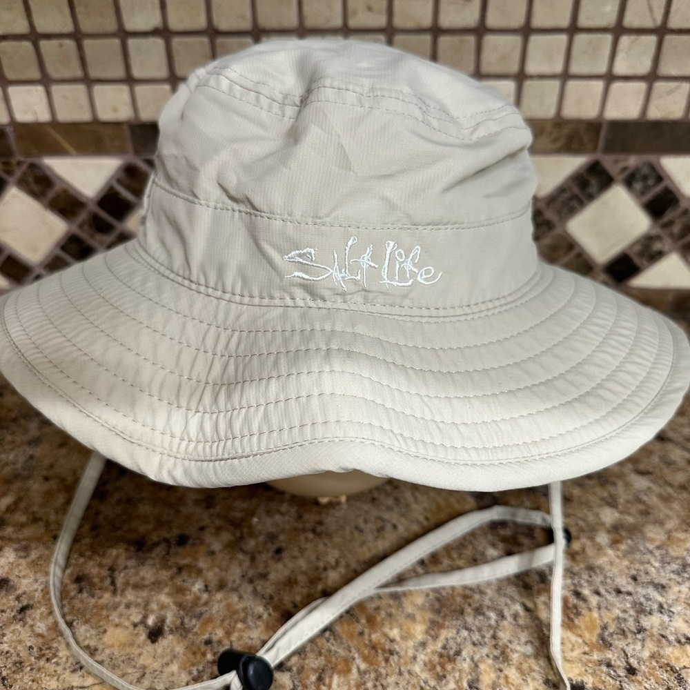 Salt Life Beige Bucket Floppy Brimmed Sun Hat Fishing Beach